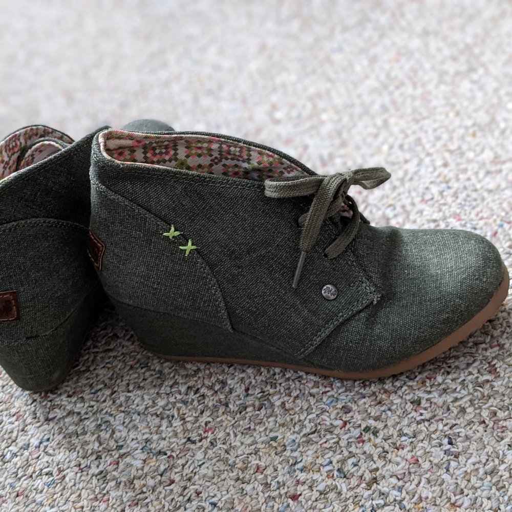 Mad Love Women’s Shelby Wedge Ankle Boots